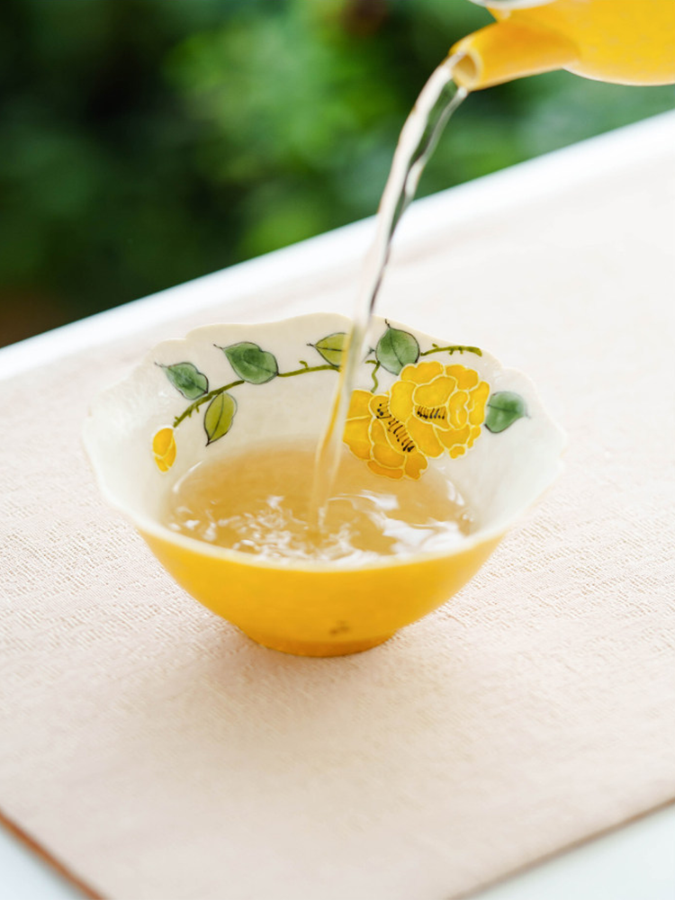 Imperial Blossom Hand-Painted Porcelain Tea Cup – Lingban Petal-Everyone's Marketplace